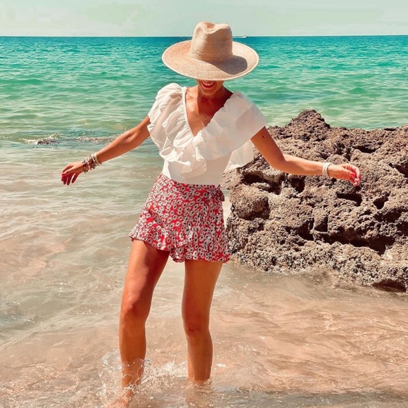 Zara LARGE RUFFLE SWIMSUIT - Picture 8 of 9